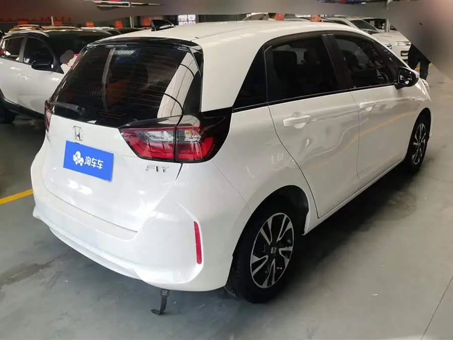 فِت 2021 1.5L CVT إصدار الاتجاه