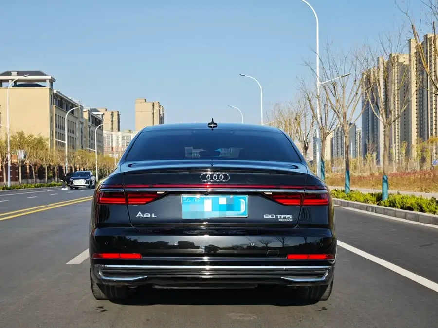 أودي A8 2023 A8L 50 TFSI كواترو النسخة المميزة