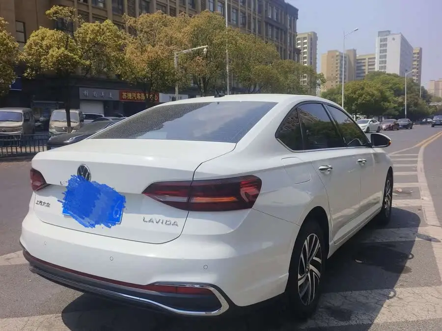 LAVIDA 2023 Model Facelift 1.5L Automatic Starry Five Million Edition