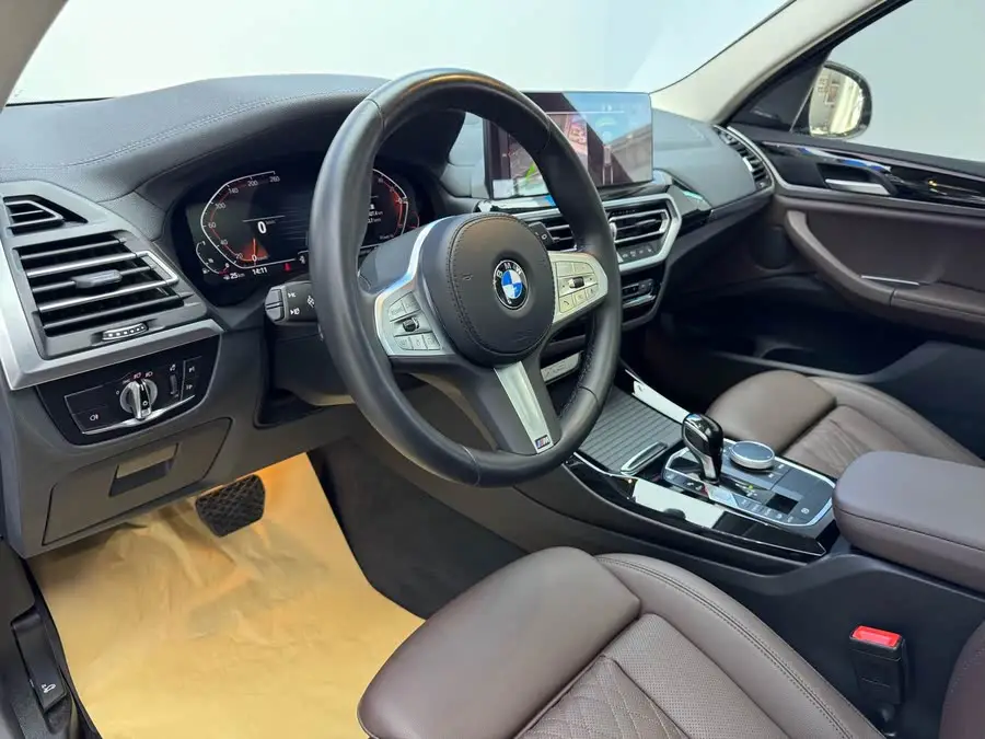 بي إم دبليو X3 2022 xDrive25i حزمة M الرياضية