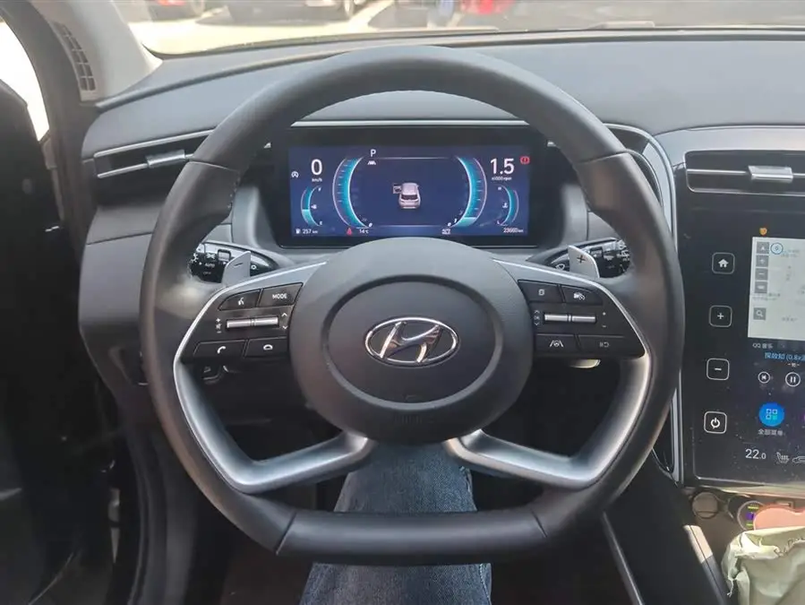 توسان 2021 طراز توسان L 1.5T DCT LUX النسخة المميزة