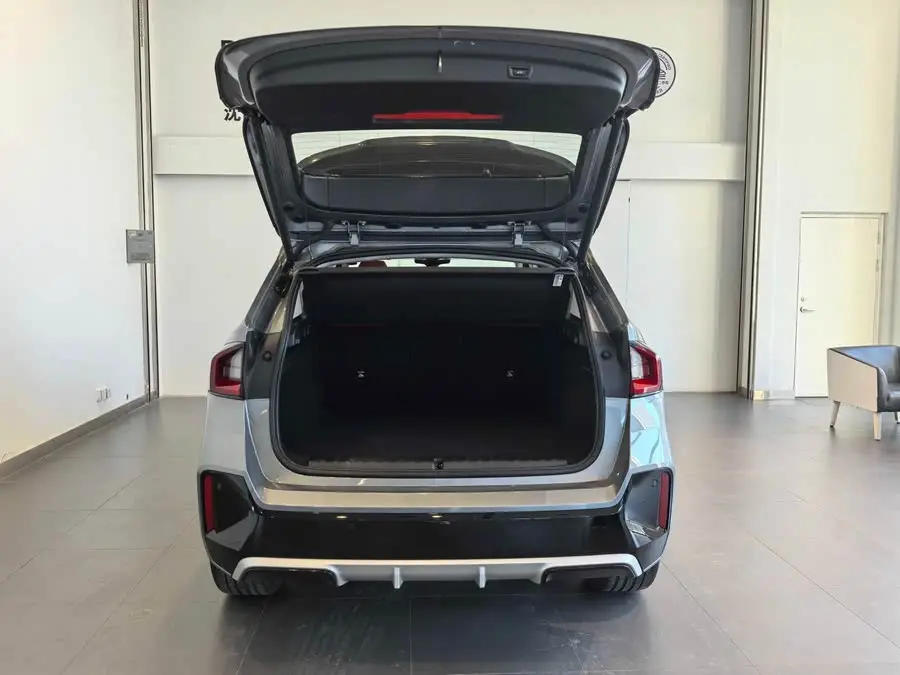 BMW X1 2024 sDrive25Li M Sport Package