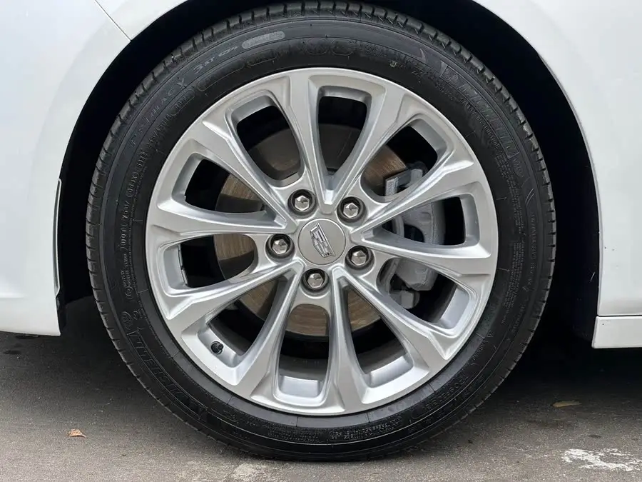 Cadillac CT5 2022 28T Luxury (Standard Edition)