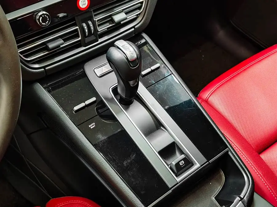 ماكان 2022 ماكان 2.0T