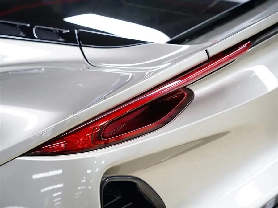 إيميرا 2022 3.5T V6 يدوي الإصدار الأول