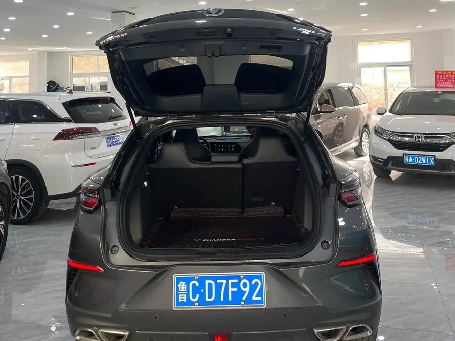 تشانغآن UNI-T 2020 1.5T الفاخرة