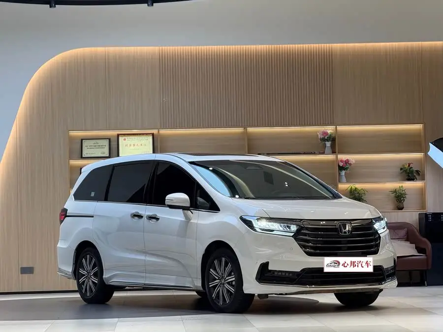 2024 Odyssey 2.0L e:HEV Sharp Premium Edition