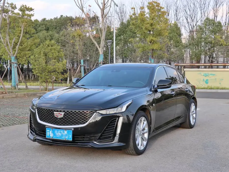 كاديلاك CT5 2022 28T الفاخرة