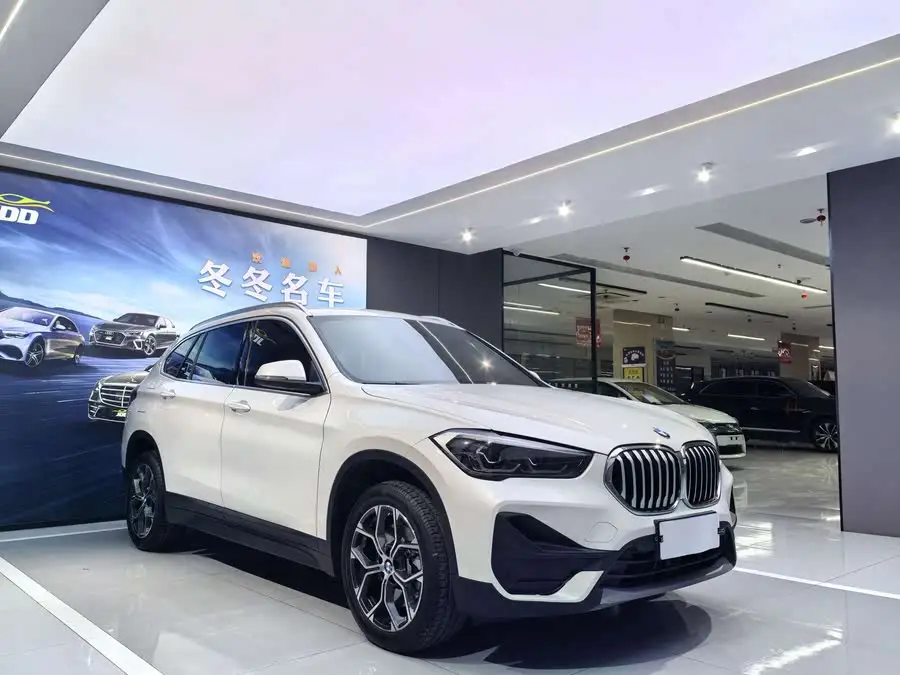 بي إم دبليو X1 2022 sDrive25Li النسخة الرائدة