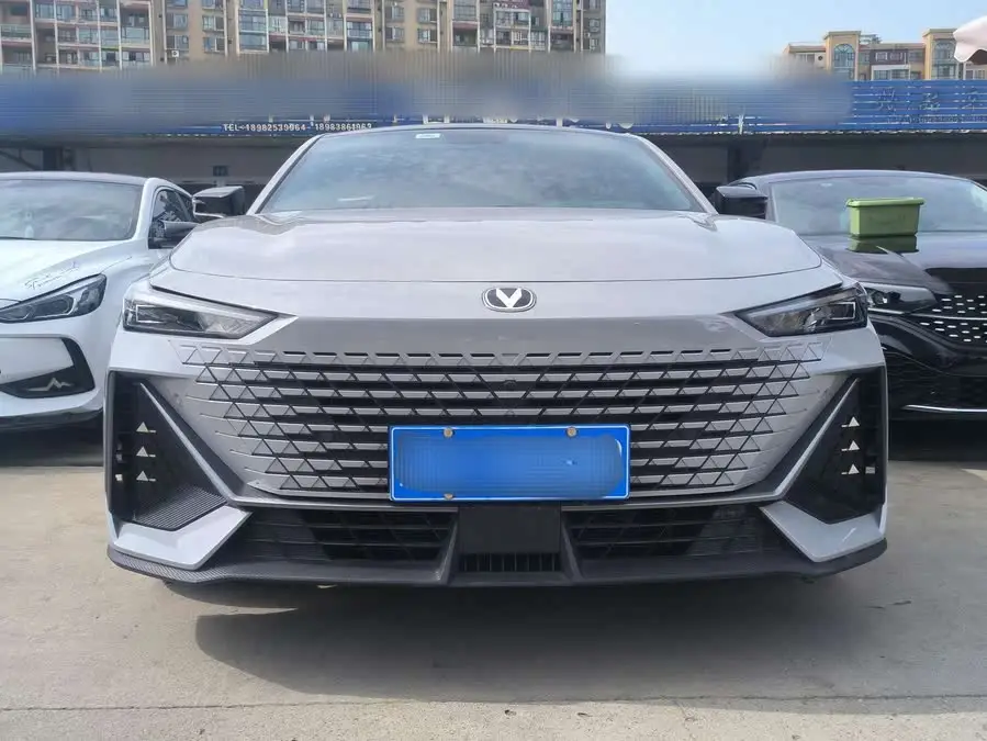 Changan UNI-V 2022 1.5T Premium