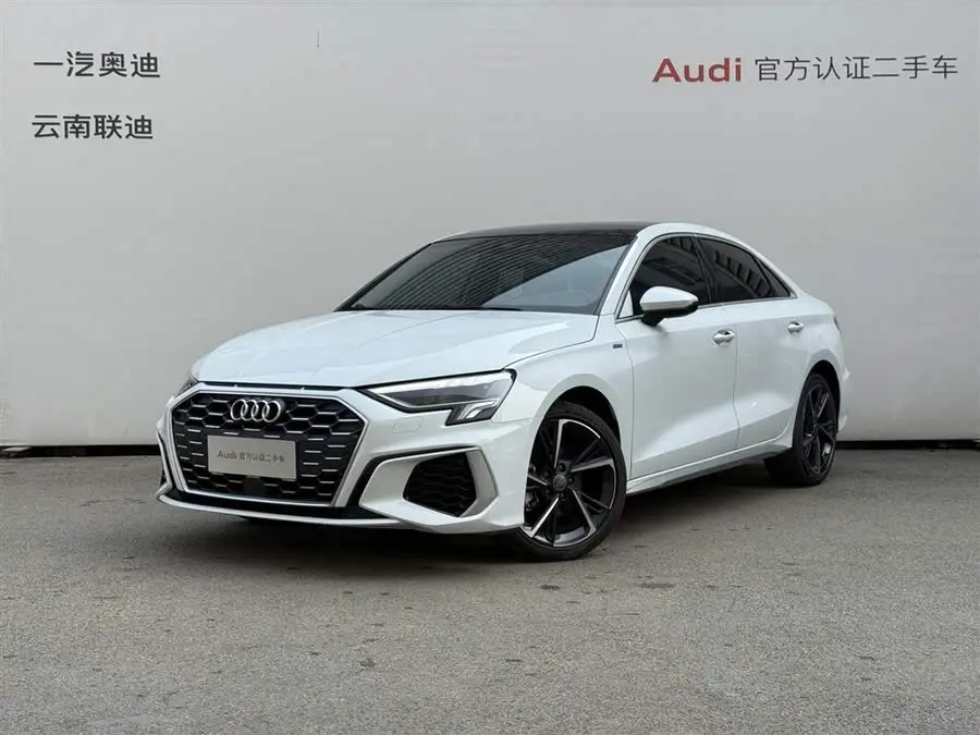 أودي A3 طراز 2021 A3L ليموزين 35 TFSI النسخة الرياضية العصرية