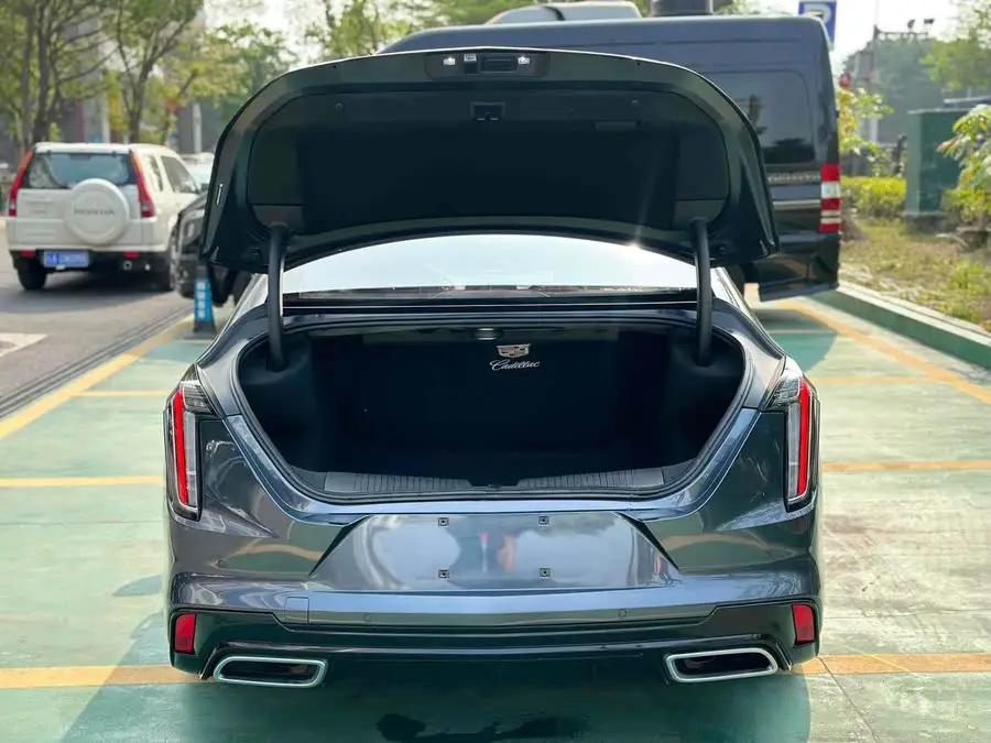 كاديلاك CT4 2021 28T فاخرة