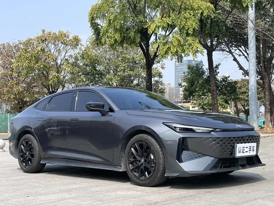 Changan UNI-V 2024 1.5T Premium