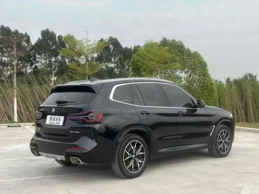2021 BMW X3 xDrive25i M Sport Package