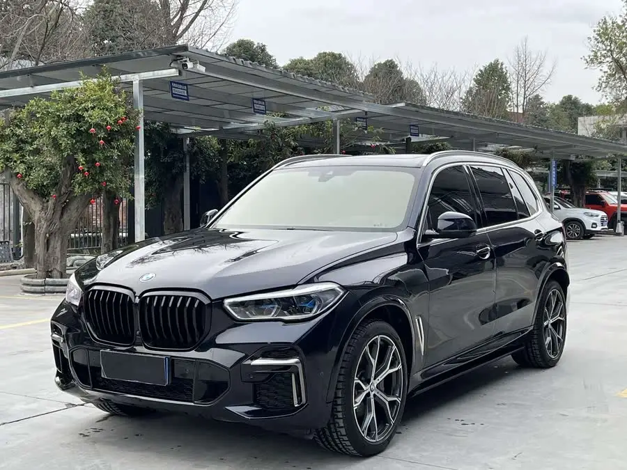 BMW X5 2022 xDrive 40Li Exclusive M Sport Package