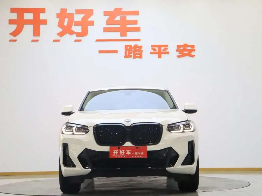 بي إم دبليو X4 2022 xDrive 25i حزمة رياضية M