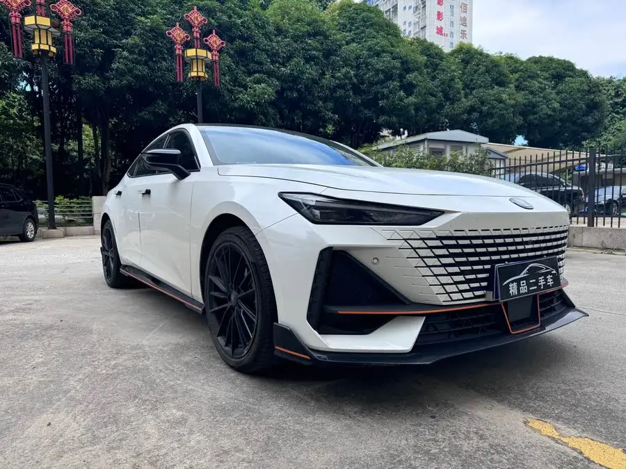 Changan UNI-V 2023 1.5T Sport Version