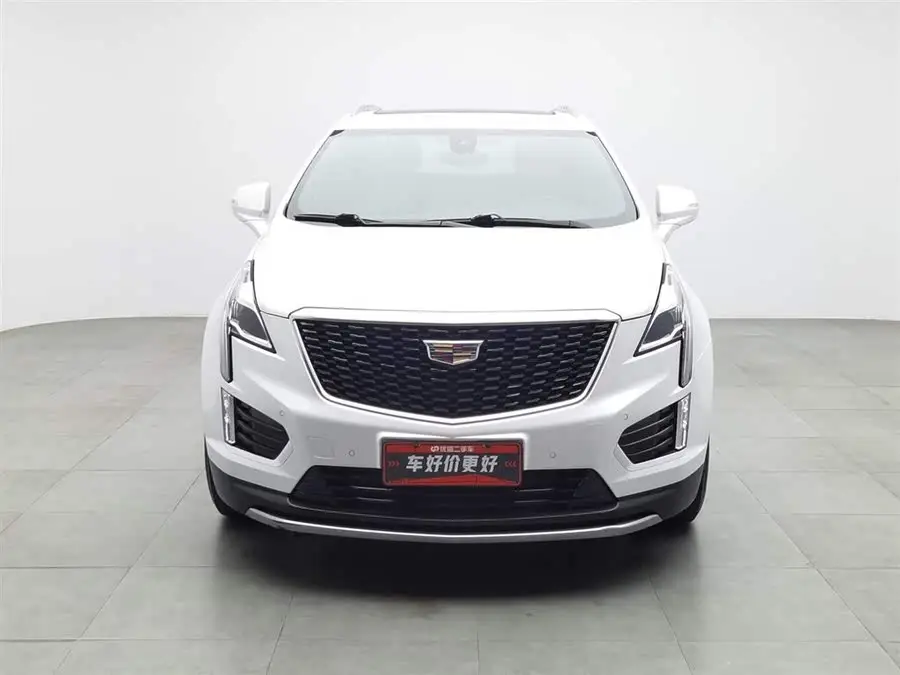 كاديلاك XT5 2021 28T الفاخرة