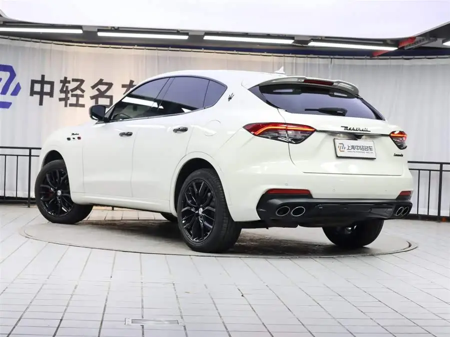 Levante 2022 3.0T Modena