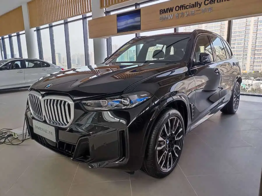 BMW X5 2023 xDrive 40Li M Sport Night Package
