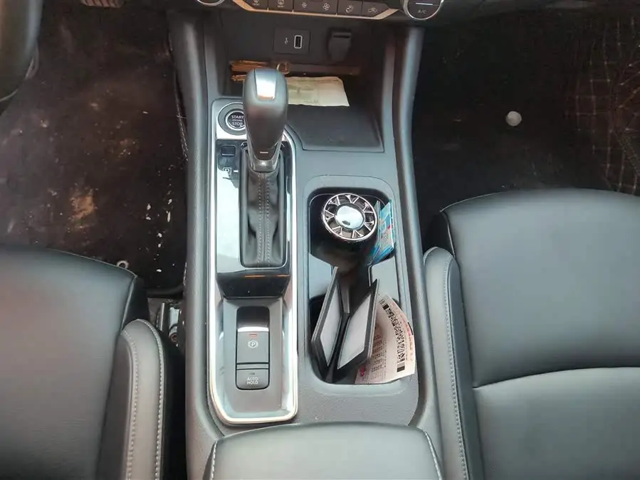 2022 نيسان سيلفي 1.6L XL CVT إصدار المتعة