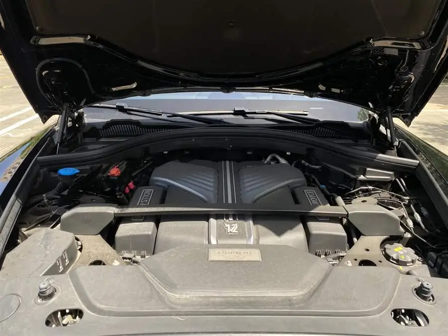 كولينان 2020 فئة بلاك بادج