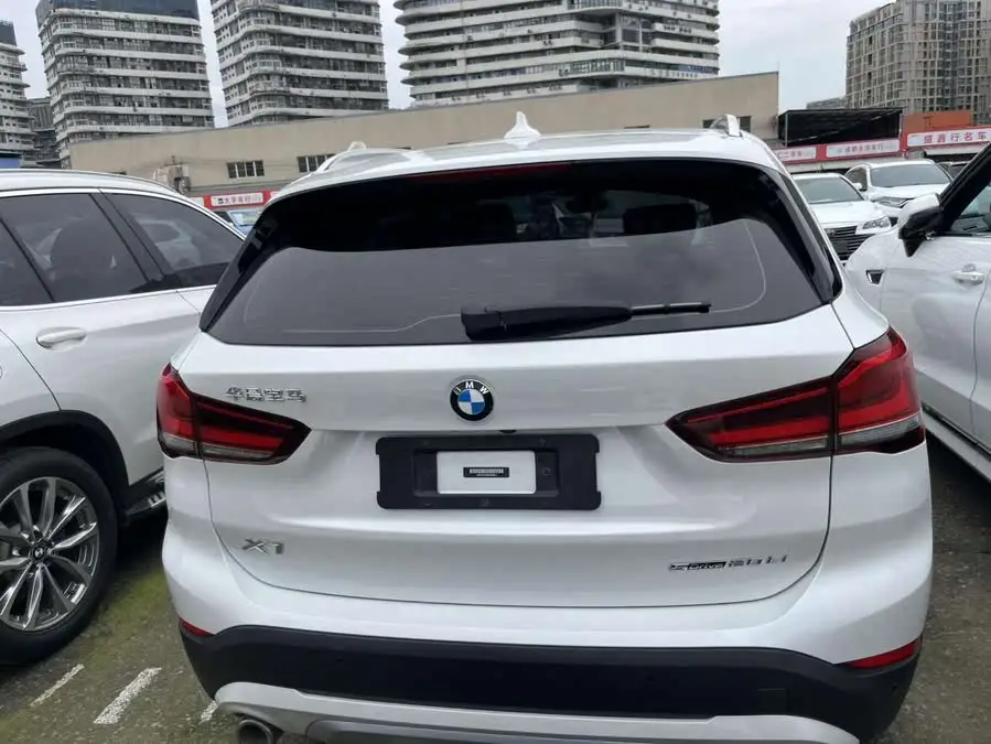 بي إم دبليو X1 2022 sDrive20Li إصدار الموضة