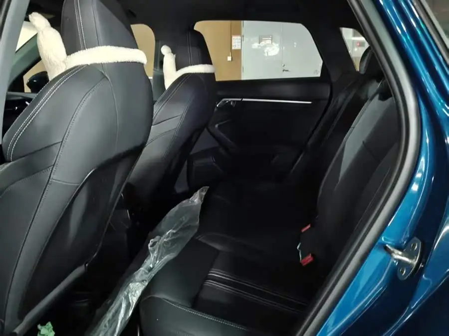 أودي A3 2021 A3L ليموزين 35 TFSI طراز رياضي أنيق