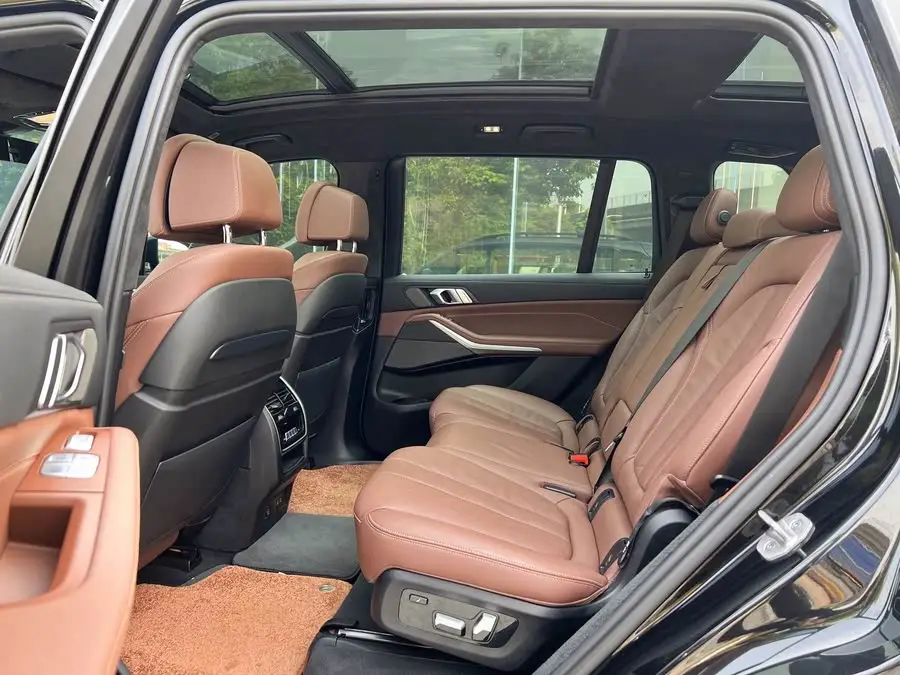 بي إم دبليو X7 2021 xDrive40i حزمة فاخرة