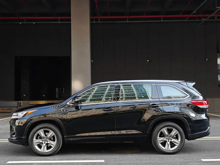 هايلاندر 2021 2.0T دفع رباعي فاخرة 7 مقاعد