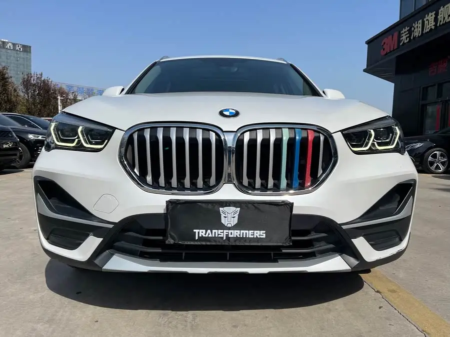 بي إم دبليو X1 2020 sDrive20Li الحصرية