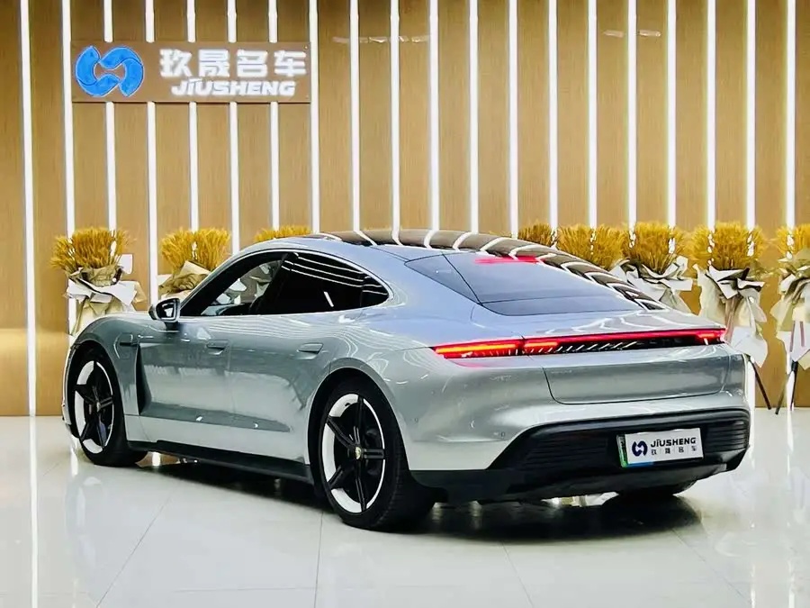 2019 Taycan Taycan 4S