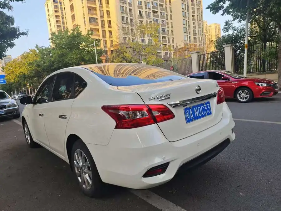 2022 نيسان سيلفي كلاسيك 1.6XL CVT النسخة الفاخرة