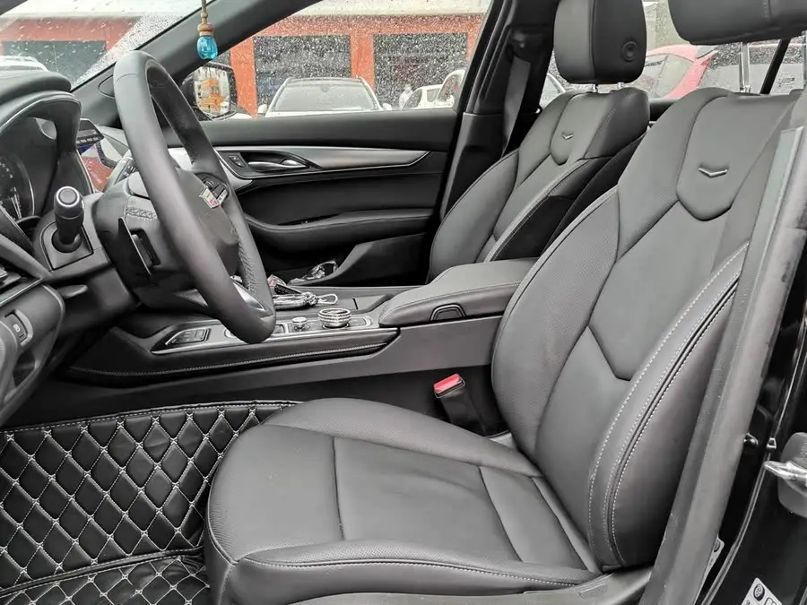 كاديلاك CT5 2021 28T الفاخرة