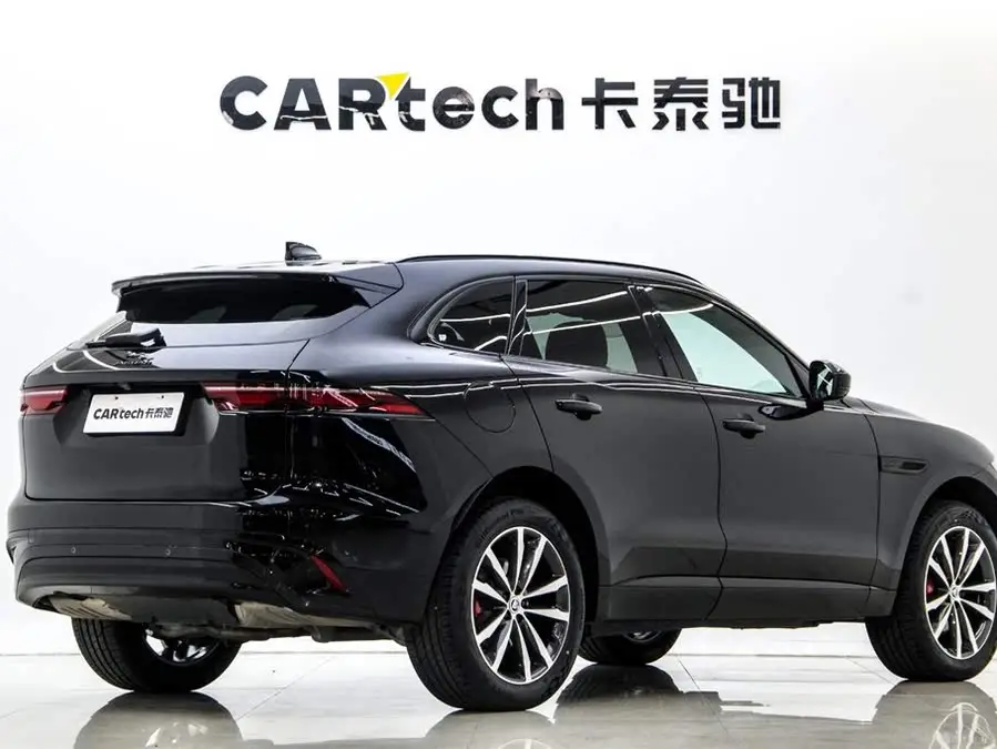 Jaguar F-PACE 2024 P250 R-Dynamic SE