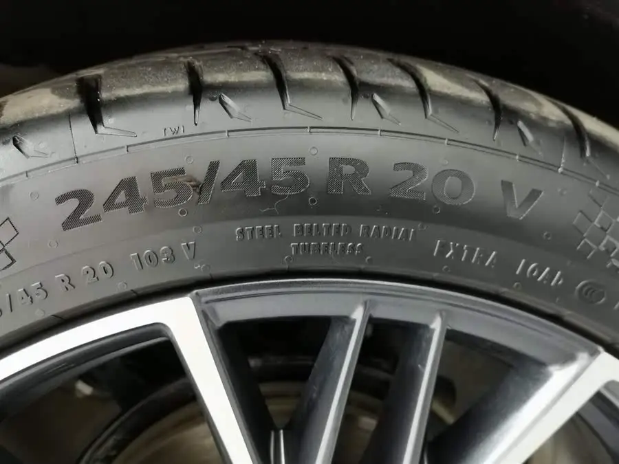 شانجان UNI-T 2023 الطراز الثاني 1.5T الفاخر