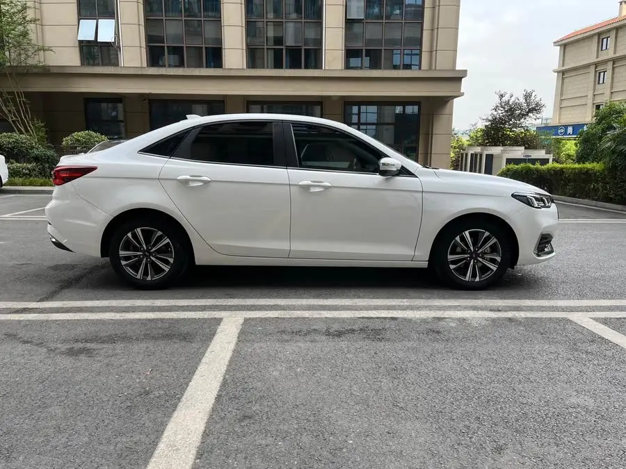 فورد فوكس 2021 1.5 لتر أوتوماتيكي إصدار الماس