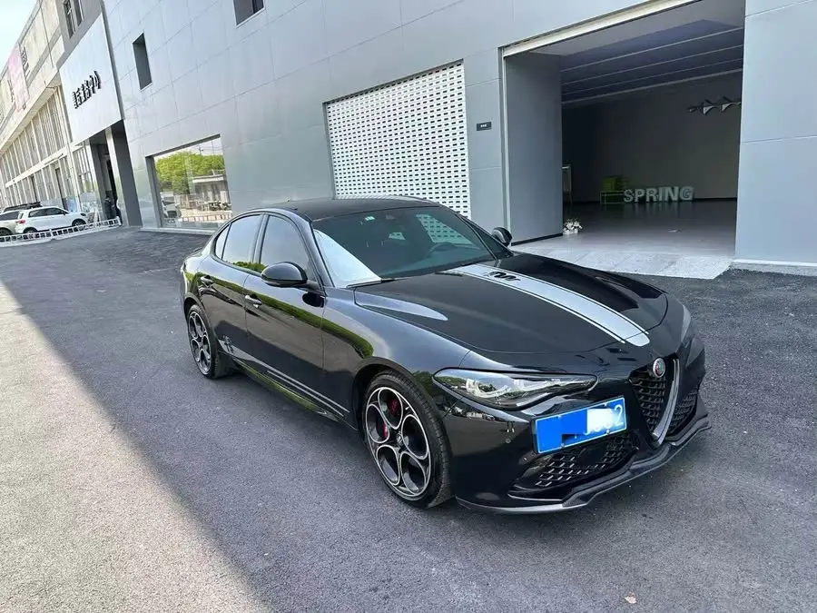 Giulia 2023 Model 2.0T 280HP Zongqing Edition