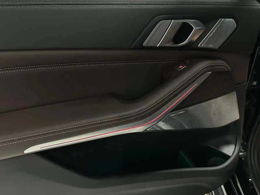 بي إم دبليو X5 موديل 2022 تحديث xDrive 40Li حزمة M الرياضية