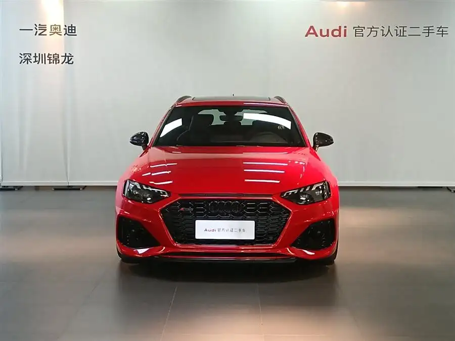 أودي RS 4 2022 RS4 أفانت إصدار أسود