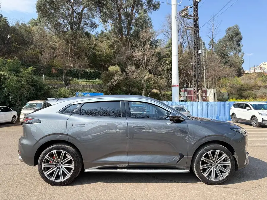 شانغن UNI-K 2021 2.0T الفاخرة