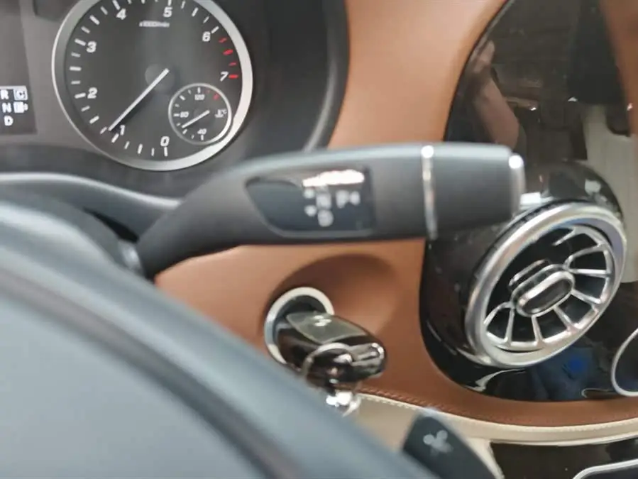 فيديو 2021 2.0T إصدار النخبة 7 مقاعد