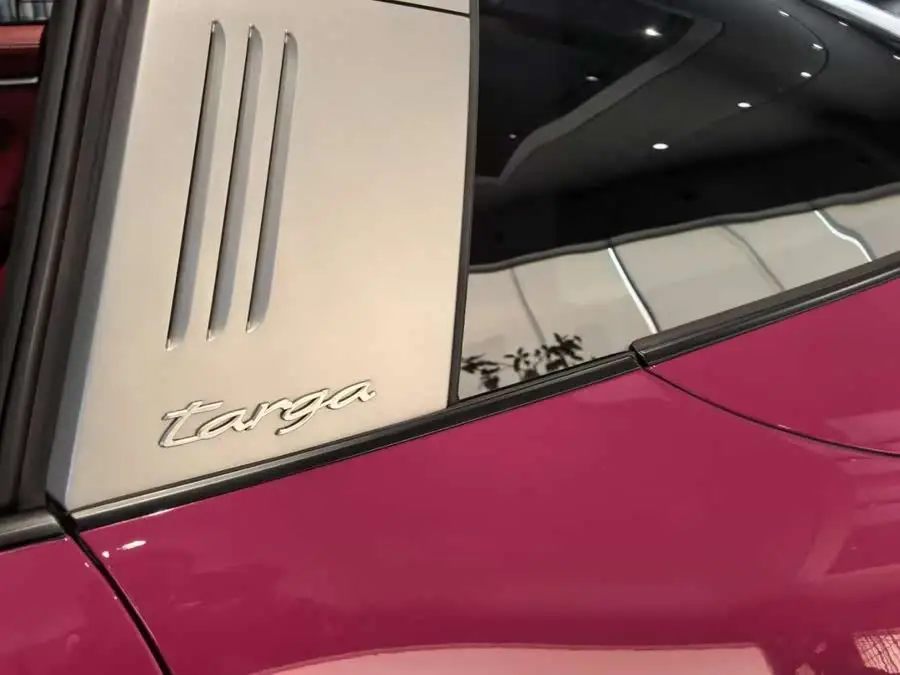 بورش 911 2023 طراز تارغا 4 3.0T