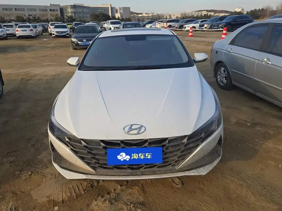 إلنترا 2022 1.5 لتر CVT GLX النخبة