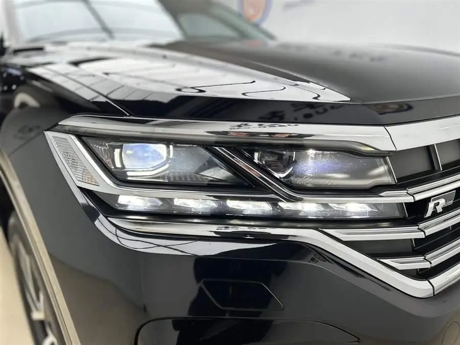 Touareg 2021 3.0 TSI R-Line Classic Sport Package