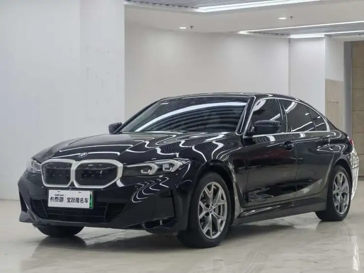 BMW i3 2024 eDrive 35 L