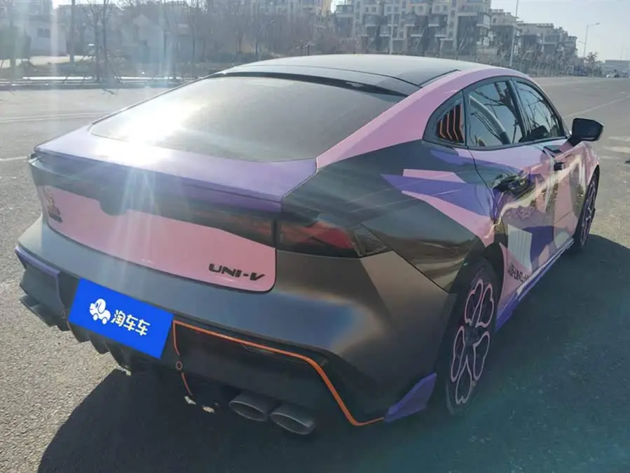 Changan UNI-V 2023 2.0T Ling Su Edition