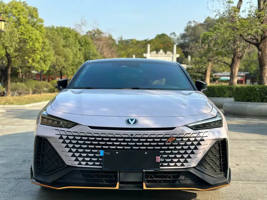 Changan UNI-V 2022 2.0T Leading Speed Edition