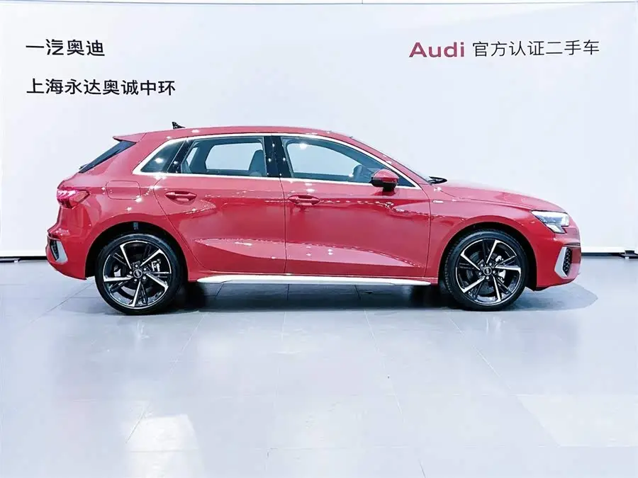 أودي A3 طراز 2024 سبورت باك 35 TFSI نموذج رياضي أنيق