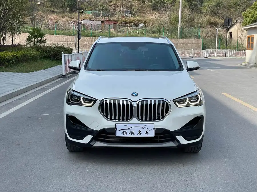 بي إم دبليو X1 2022 sDrive25Li الطراز المتقدم